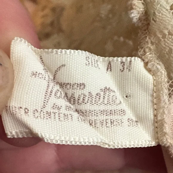 Vintage Vassarette Elegant Lace Trim Slip Dress Cream 34A - Picture 9 of 9